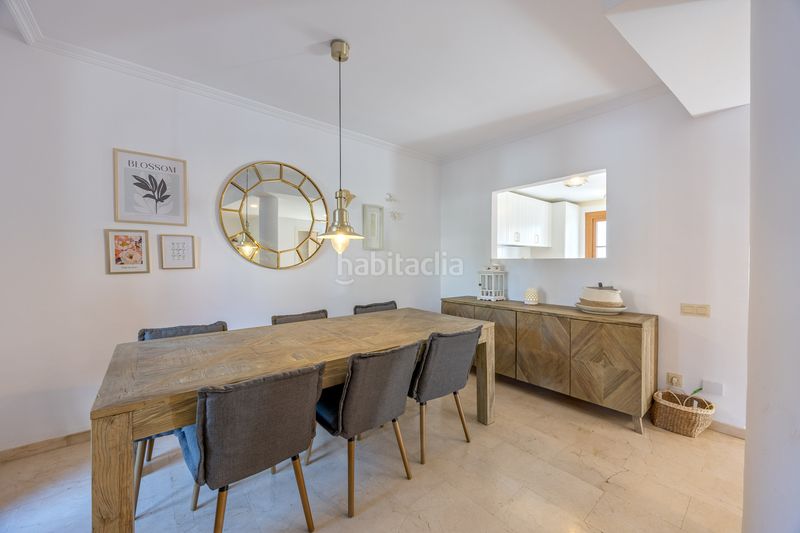 Foto 31eee7f0-019e-4fe4-a87c-2b507fa2fd65. Casa aparellada amb aparcament piscina a La Alcaidesa