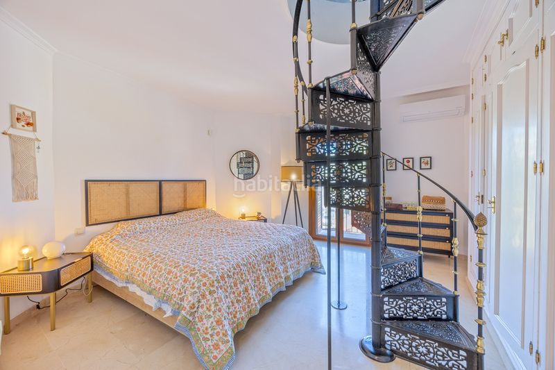 Foto 6b69c833-bdd7-4ba5-870d-ffb4eae5026b. Casa aparellada amb aparcament piscina a La Alcaidesa