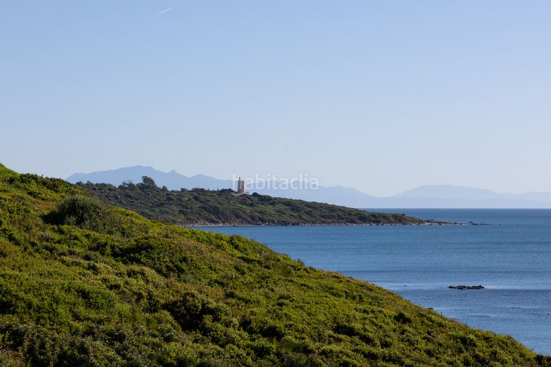 Foto 6e43730c-a266-4893-80ee-3b026225391f. Casa aparellada amb aparcament piscina a La Alcaidesa