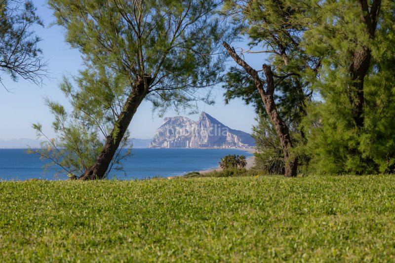 Foto 931b482d-f88f-4ed8-bb4b-ccb3b678fe1d. Casa aparellada amb aparcament piscina a La Alcaidesa