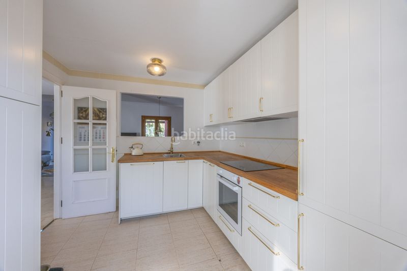 Foto af074854-b371-4a3e-9407-d217b00c9772. Casa aparellada amb aparcament piscina a La Alcaidesa