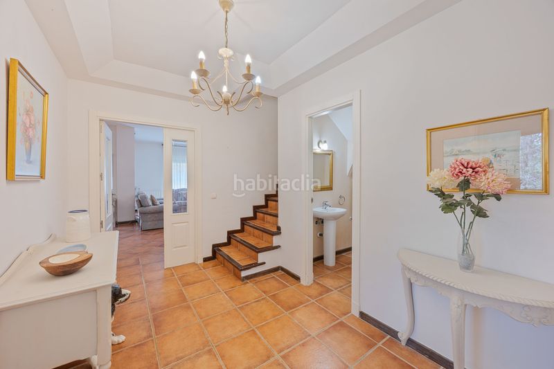Foto 6005b1cd-ad76-4fd7-95d2-ff6fb3a725ed. Casa aparellada amb aparcament piscina a Sotogrande costa Sotogrande