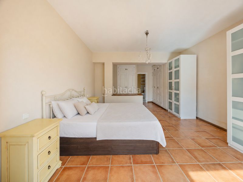 Foto ec4173c5-0526-4139-919d-6433d577c974. Casa aparellada amb aparcament piscina a Sotogrande costa Sotogrande