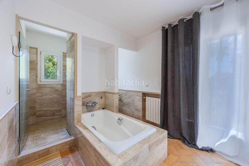 Foto 16a317c8-b1ee-417d-b2b7-63e8c941b182. Casa amb aparcament piscina a Sotogrande alto Sotogrande
