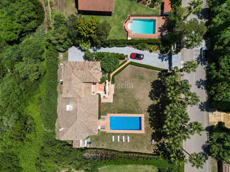 Foto 1b9b075a-18e3-490a-8e93-19f80186262e. Casa amb aparcament piscina a Sotogrande alto Sotogrande