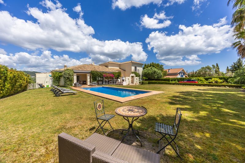 Foto fb34b294-32b4-4e21-957a-50b978ba0a9f. Casa amb aparcament piscina a Sotogrande alto Sotogrande
