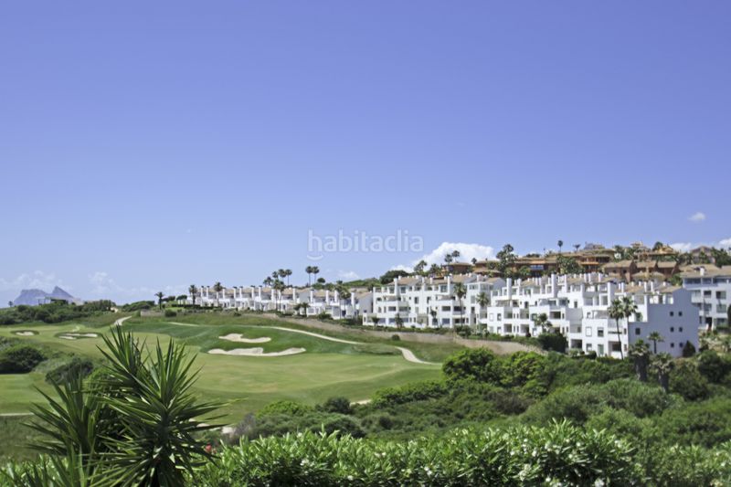 Foto 517726e0-816b-4f5b-8759-44a63a16542b. Apartament amb calefacció aparcament piscina a La Alcaidesa