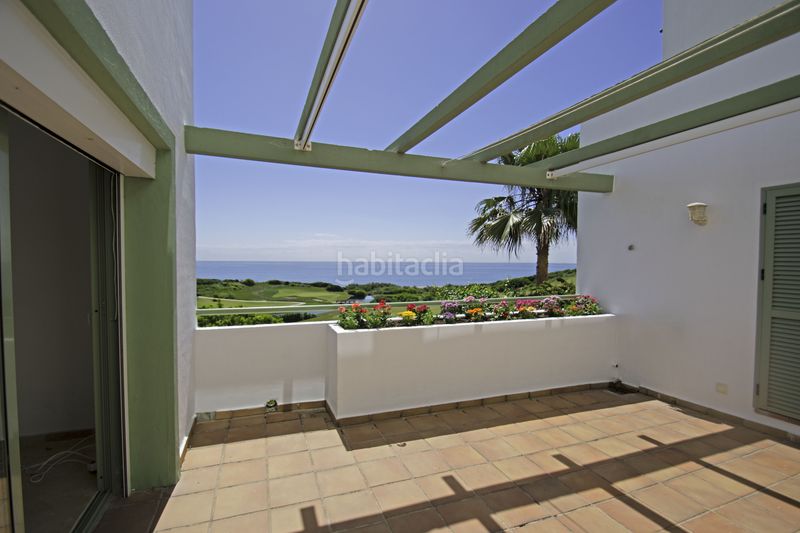 Foto 82426da2-2a68-4af7-94b7-fdd775568860. Apartament amb calefacció aparcament piscina a La Alcaidesa