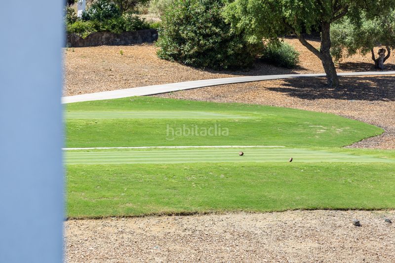 Foto b2d360dc-52c6-4abb-9526-b21d146d35d1. Casa adossada amb calefacció aparcament piscina a Sotogrande
