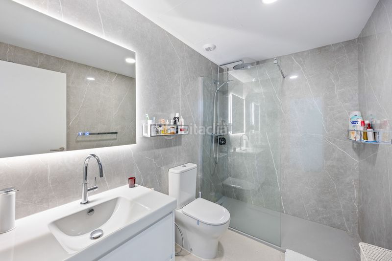 Foto 4c574d09-1f93-466a-99b8-920e4a370664. Planta baixa amb calefacció aparcament piscina a Sotogrande