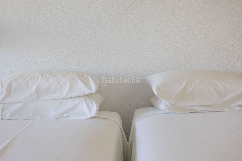 Foto 0bea7096-379d-4949-8b08-3a6f66bf1076. Casa aparellada amb piscina a Sotogrande costa Sotogrande