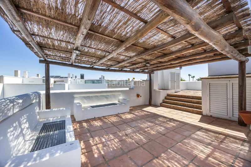 Foto bb4324cc-75a4-46d1-a304-7c821179c62b. Casa aparellada amb piscina a Sotogrande costa Sotogrande