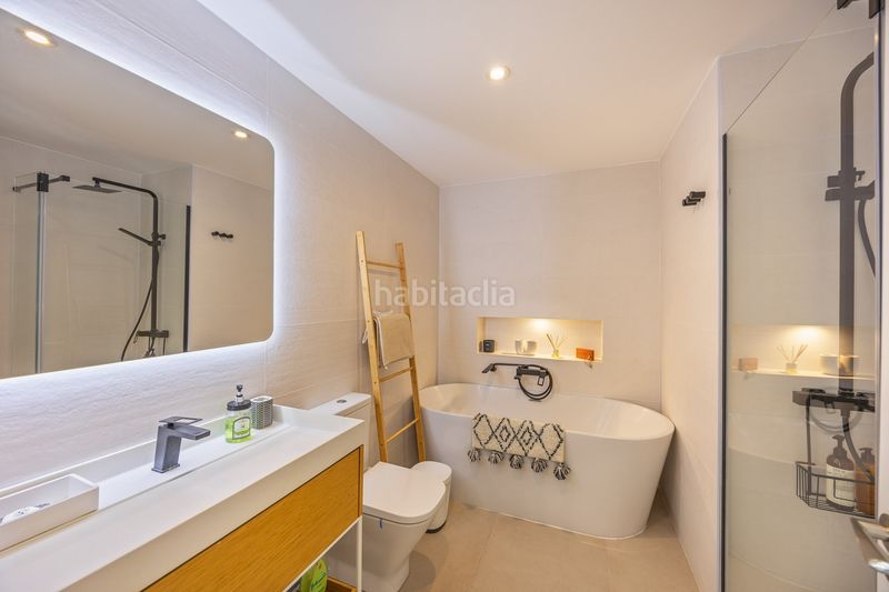 Foto 40c03340-5d05-4a1a-afd9-2ff6c83c9896. Planta baixa amb aparcament piscina a Sotogrande costa Sotogrande