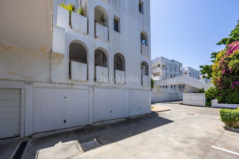 Foto 6e3b6bbe-1203-444e-8365-67ec45b20900. Planta baixa amb aparcament piscina a Sotogrande costa Sotogrande