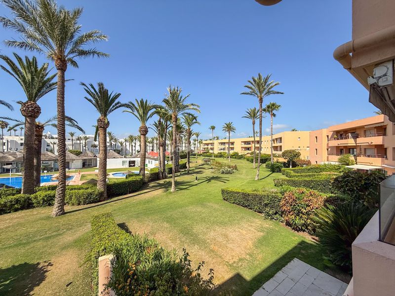 Foto dd72fd39-18f4-4664-8b99-76e179ce0cc8. Apartament amb aparcament a puerto de Sotogrande-la marina Sotogrande