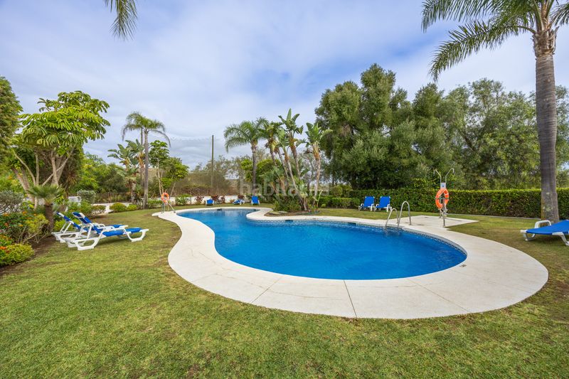 Foto a7dfb801-43e3-4fc0-b123-645441071e54. Casa adossada amb calefacció aparcament piscina a La Alcaidesa