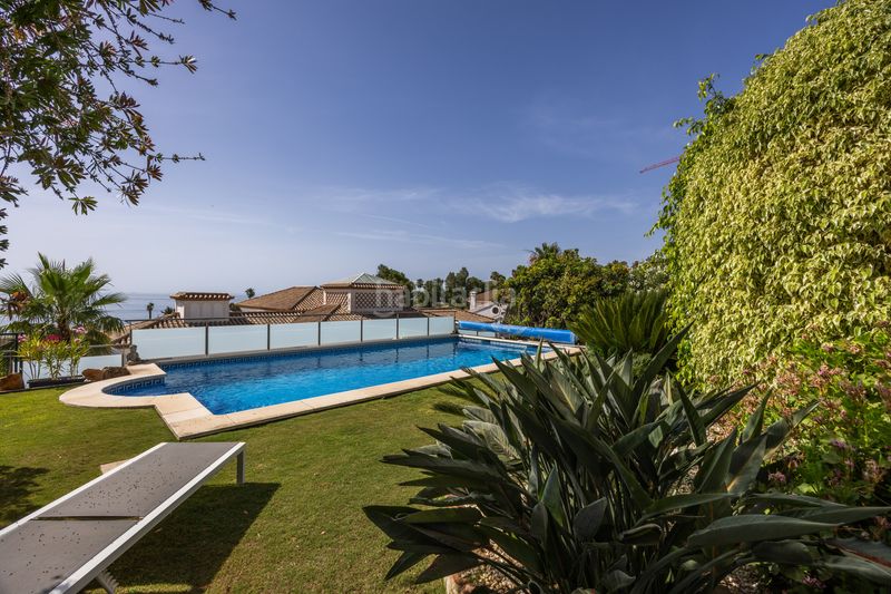 Foto 3b6ff007-1307-4531-8202-10a4d0eb472d. Casa amb aparcament piscina a Chullera Manilva