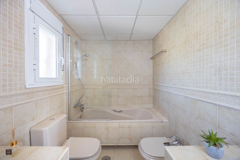 Foto 3f0873db-f564-418d-8a9c-f4242fc4b027. Casa amb aparcament piscina a Sotogrande costa Sotogrande