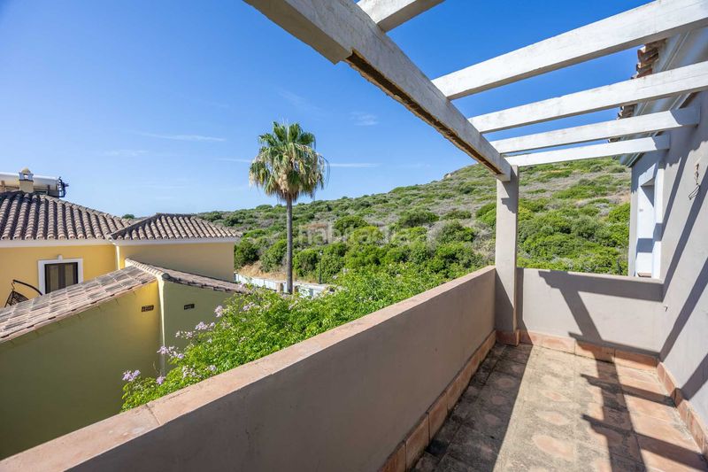 Foto 14eb9988-e991-4e94-b675-9149512658f1. Casa amb aparcament piscina a La Duquesa Manilva