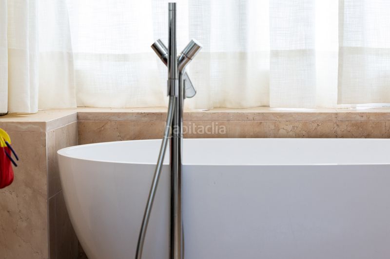 Foto 00d5ba23-5b02-421e-bf93-d5a7c24e71fe. Casa amb calefacció aparcament piscina a Sotogrande alto Sotogrande