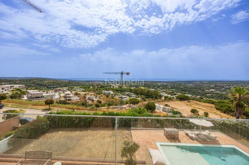 Foto 711e248e-6d87-4a4c-b826-e299807d88e5. Casa amb calefacció aparcament piscina a Sotogrande alto Sotogrande