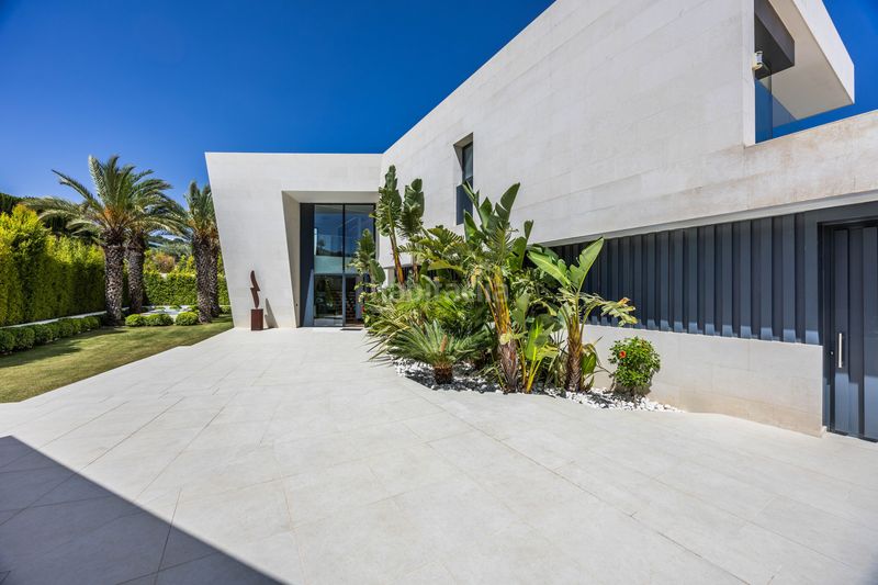 Foto 59d372c5-07ee-44f2-9fd2-659f463a733a. Casa amb calefacció aparcament piscina a Sotogrande alto Sotogrande
