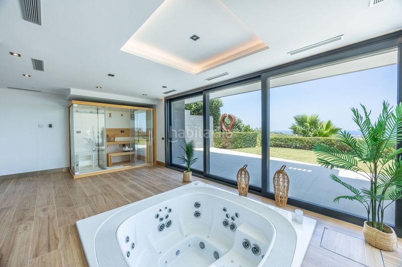 Foto 863607ad-800f-4b4a-9c07-bff74e6e2d4e. Casa amb calefacció aparcament piscina a Sotogrande alto Sotogrande