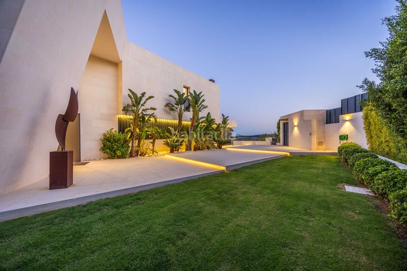 Foto 9f7be494-a5ad-416e-83fd-a1db78d8983e. Casa amb calefacció aparcament piscina a Sotogrande alto Sotogrande