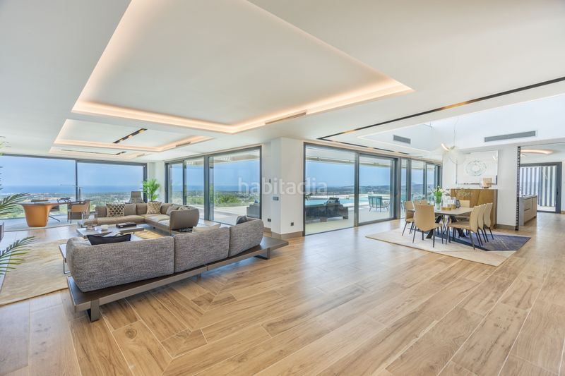 Foto ff54c960-15d8-4b4c-a580-0fa4a89f9161. Casa amb calefacció aparcament piscina a Sotogrande alto Sotogrande