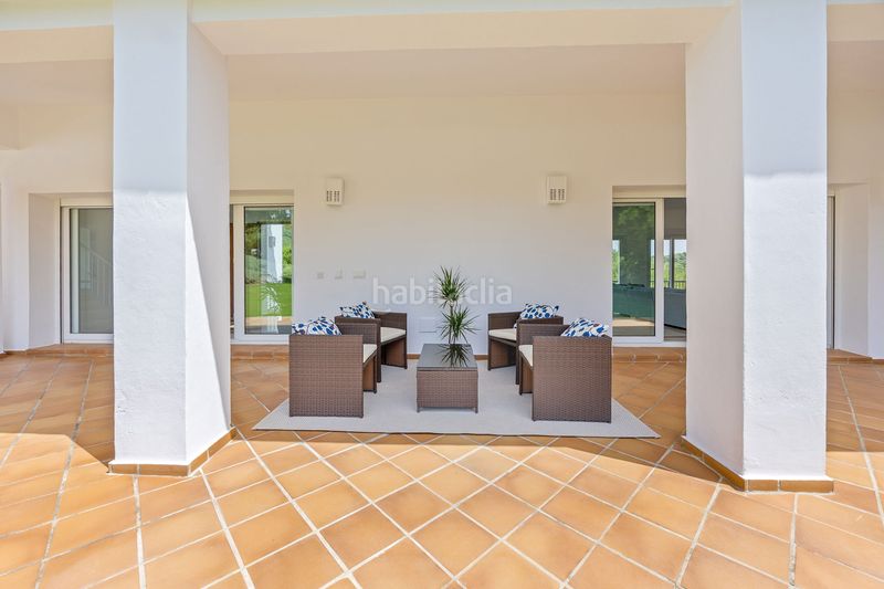 Foto 001b098e-8888-44ca-9fb0-dcbb3b6f71dd. Casa amb calefacció aparcament piscina a Sotogrande alto Sotogrande