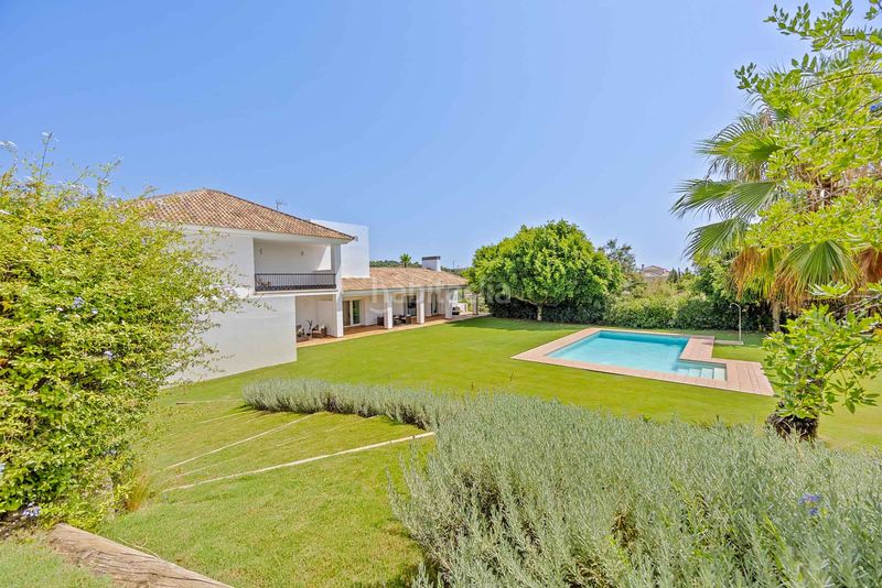 Foto 7de42524-3a61-40a3-af05-0d3a01dd679d. Casa amb calefacció aparcament piscina a Sotogrande alto Sotogrande