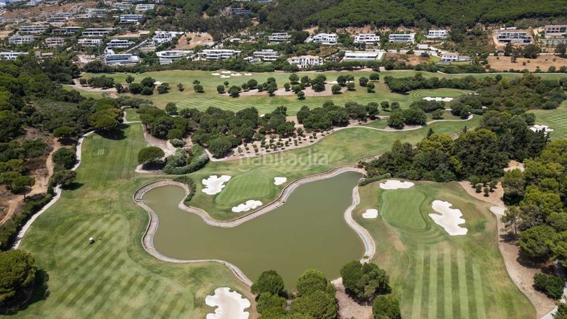Foto f2f465d2-62bd-41ec-a39c-6c3b08e95a5d. Casa amb calefacció aparcament piscina a Sotogrande alto Sotogrande