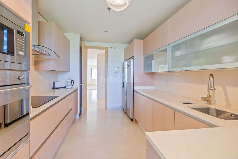Foto 243f3bd6-9c15-40ca-ab5e-092ca782ec01. Apartament amb calefacció piscina a puerto de Sotogrande-la marina Sotogrande