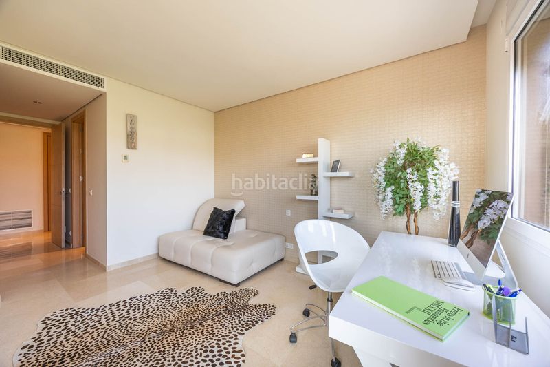 Foto 4db81c1c-bb2a-4f20-bfaa-66eb7fb564c2. Apartament amb calefacció piscina a puerto de Sotogrande-la marina Sotogrande