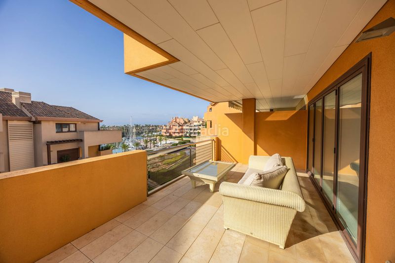 Foto 800ee3f2-ffcc-4a2c-808f-67d11a928481. Apartament amb calefacció piscina a puerto de Sotogrande-la marina Sotogrande