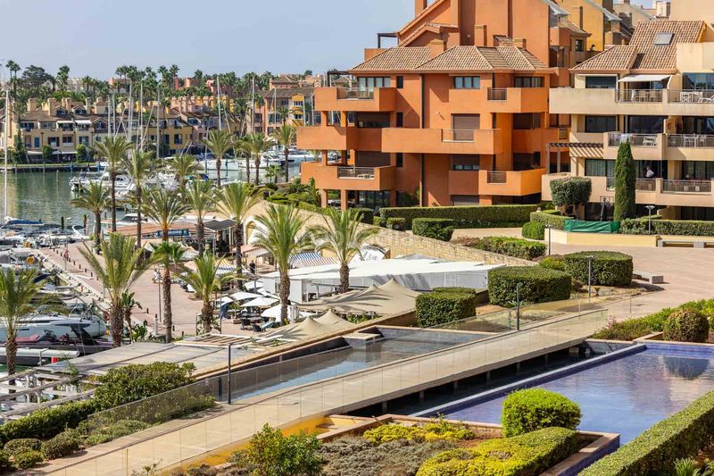 Foto 817440f6-4ef4-4a83-82ff-1b76b02200fc. Apartament amb calefacció piscina a puerto de Sotogrande-la marina Sotogrande