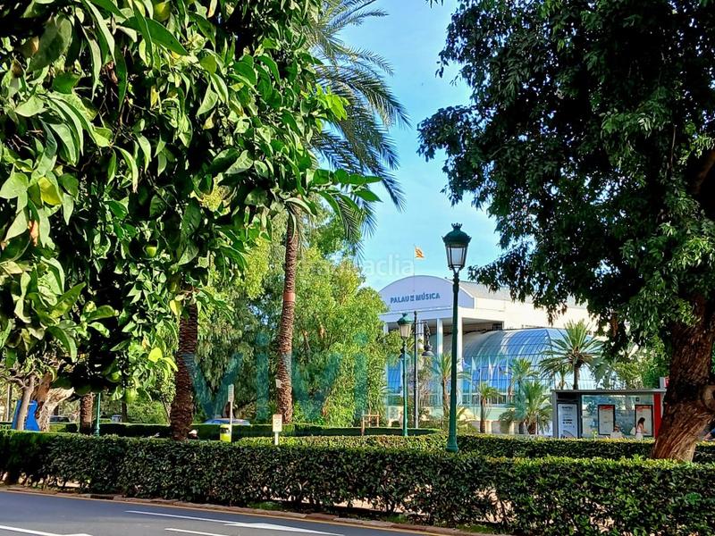 Foto 18056272-862d-49f0-b7f8-485894c04b60. Local commercial dans Gran Via Valencia