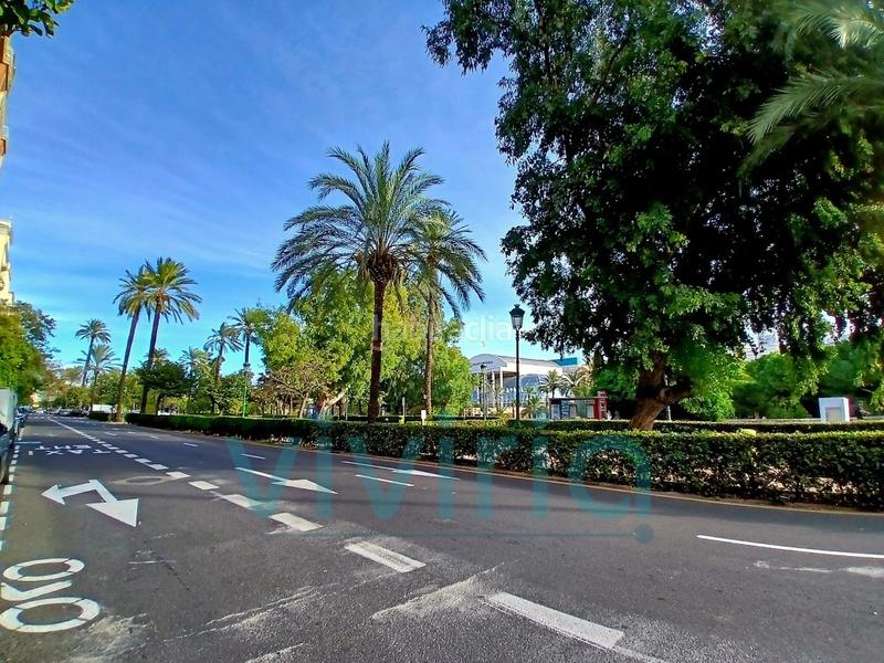 Foto 282fe9f6-6fc1-4cf3-8dd8-f454735aaf26. Local commercial dans Gran Via Valencia