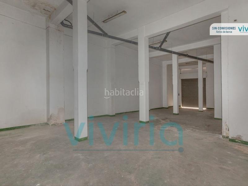 Foto 695a9d2c-3ca2-4083-bcd5-26ea3abf7b3d. Locale commerciale in Avenida de Valencia - Avenida de Casalduch Castellón de la Plana