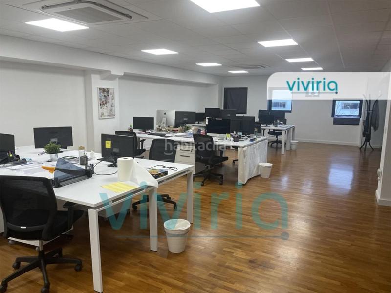 Foto 17f942f0-367d-40e1-bed2-97b342174438. Capannone industriale in Fuente del Jarro Paterna