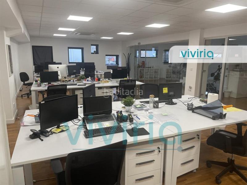 Foto 27eaff92-d3d7-4301-b733-aa366ec18eb0. Capannone industriale in Fuente del Jarro Paterna