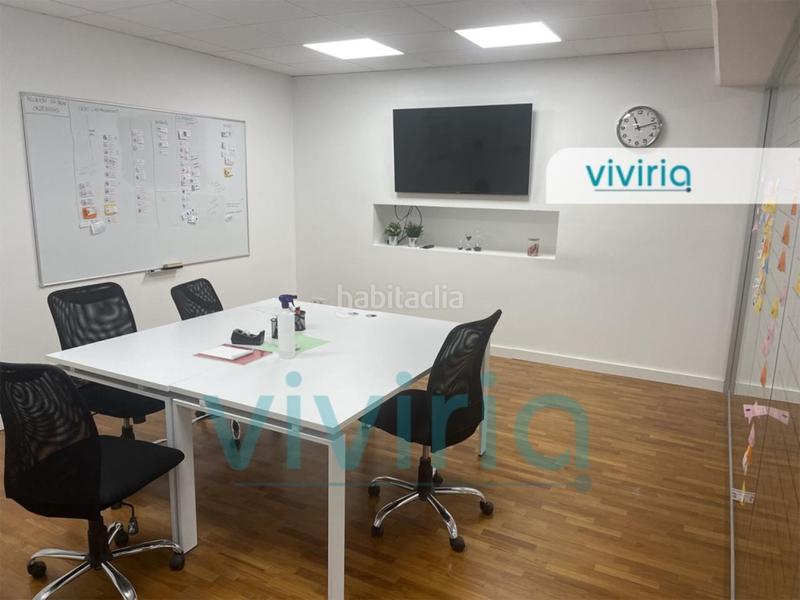 Foto 886cdb26-cac6-4ffd-82d8-b31d5bae70a2. Capannone industriale in Fuente del Jarro Paterna