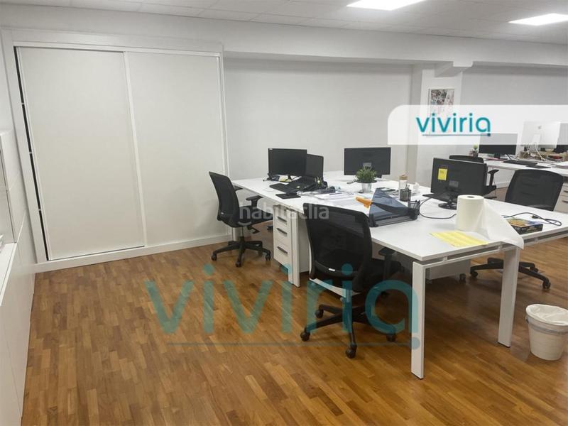 Foto d9b13820-3098-405a-85db-3ff6fc027c77. Capannone industriale in Fuente del Jarro Paterna