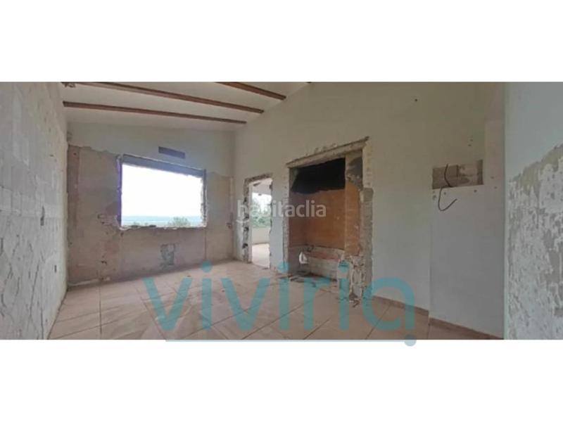 Foto 054e2b2a-b602-4f4e-b2fd-55fbb6542597. Casa in Alberic