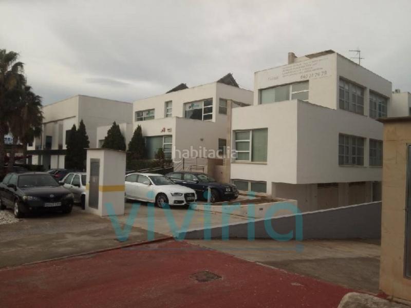 Foto c4b51170-fcc0-446d-a8ab-d35e232de992. Aparcament cotxe a Parc Tecnològic Paterna