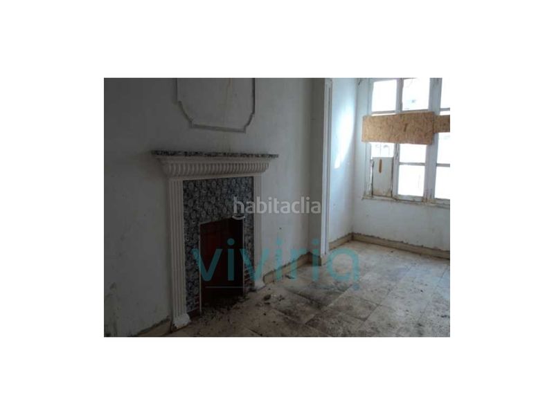 Foto ab85b82b-05cb-4639-88c1-86c98b14ef14. Edificio in Requena
