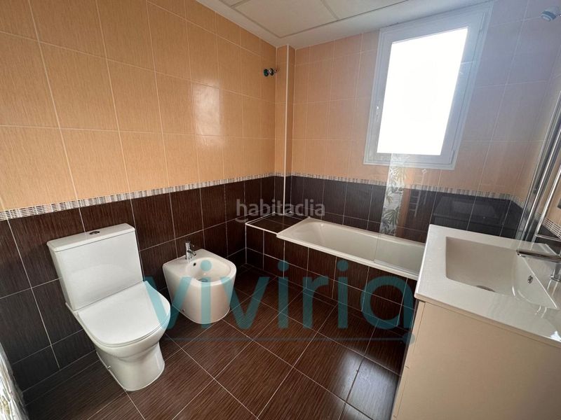 Foto 3a2671e9-7c25-4704-804d-45d00178a965. Xalet amb aparcament a Las Pedrizas Chiva