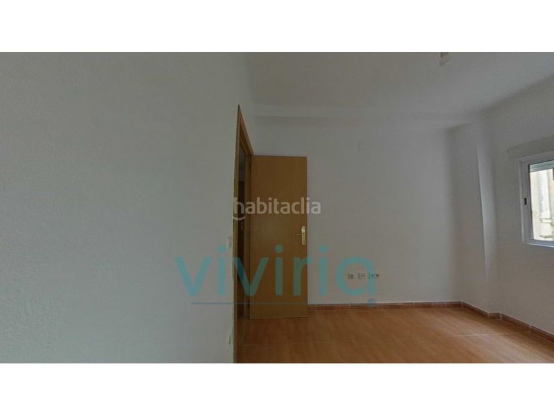 Foto 1958d639-33ea-4d6e-b076-3742eadfdb92. Pis a Torrefiel Valencia