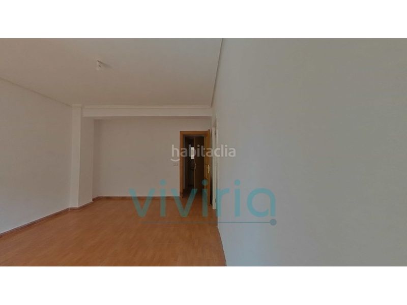 Foto 574eb07d-f668-4b44-bd99-dacf5635edbd. Pis a Torrefiel Valencia