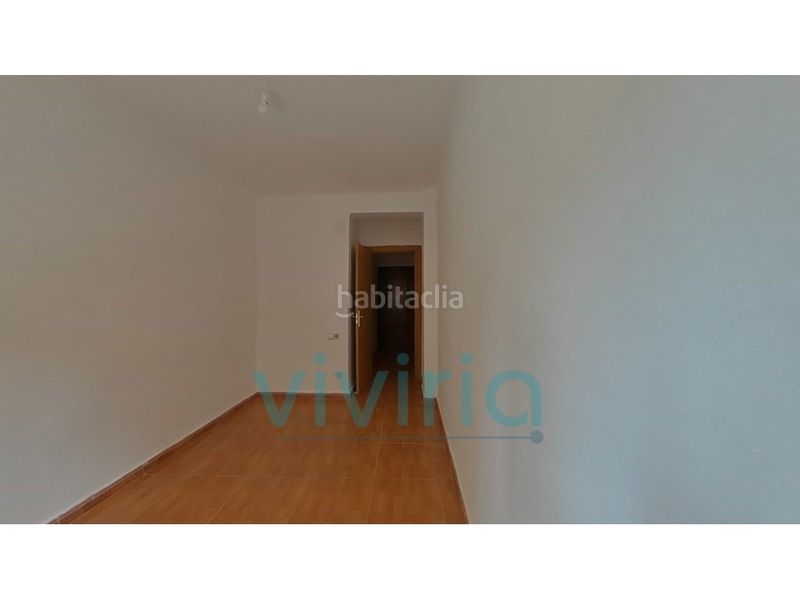 Foto 5fbf8995-6d29-4eb2-9452-6ea9a07ecdb7. Pis a Torrefiel Valencia
